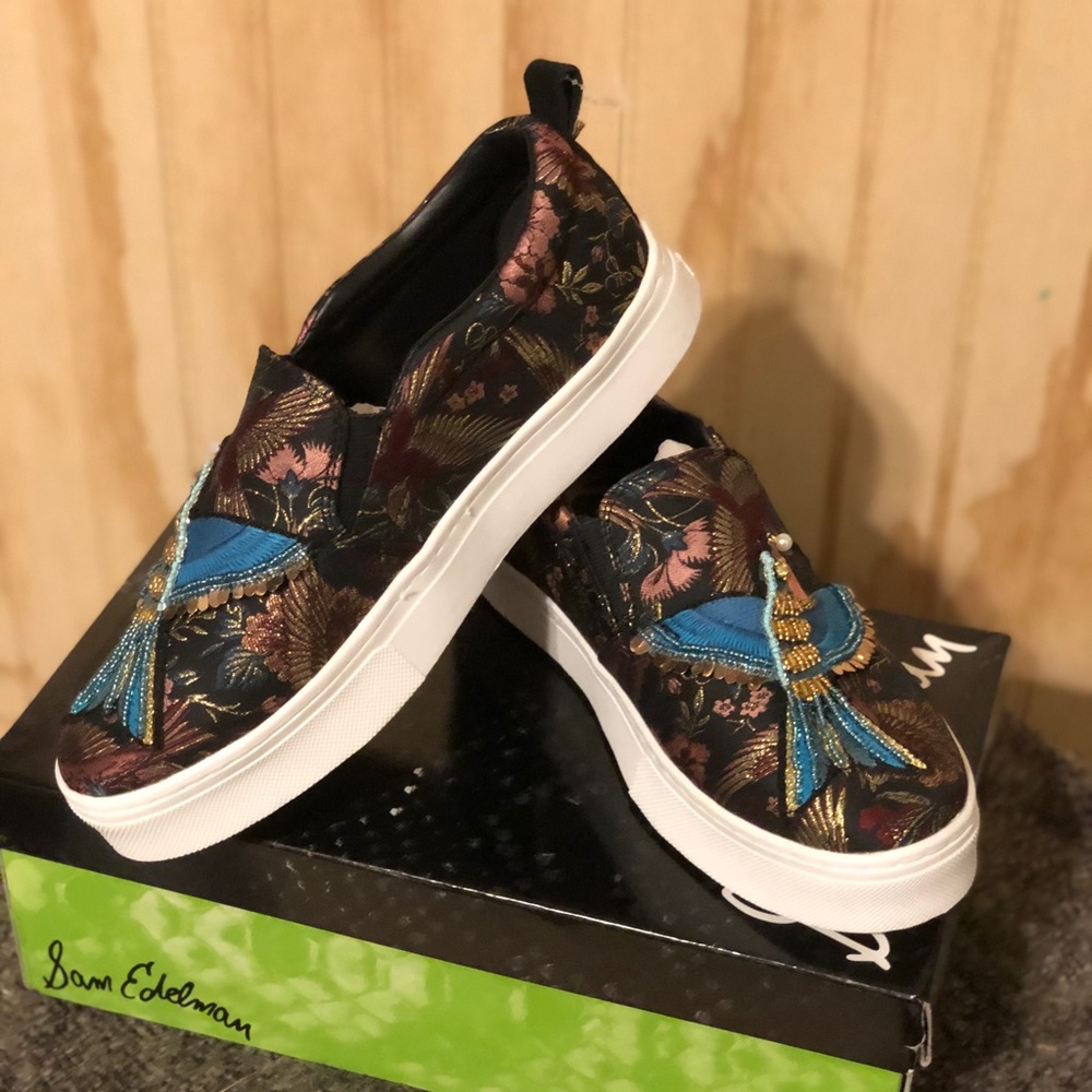 Sam Edelman Floral Slip-Ons with Blue & Gold bird embroidery beaded 8.5.